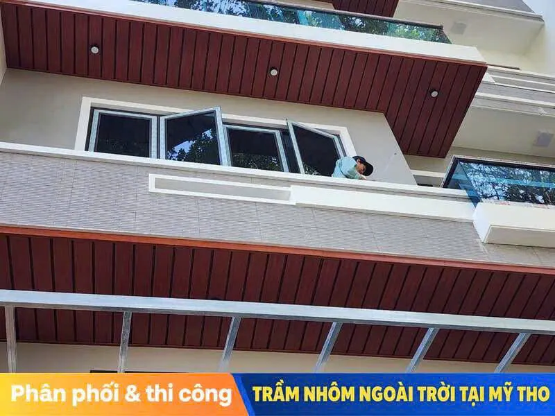 tran nhom ngoai troi my tho 6